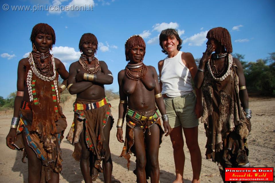 Ethiopia - Hamer con le quali abbiamo socializzato - 4.jpg